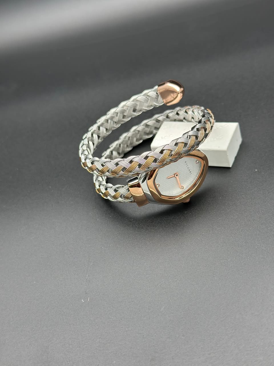 Elegant Rose Gold Women’s Bracelet Watch - Image 9